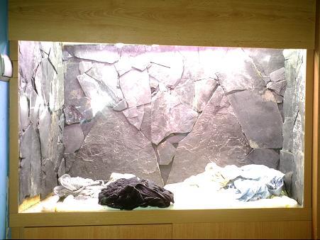 056 zewnetrznie z panelem poziom1.JPG